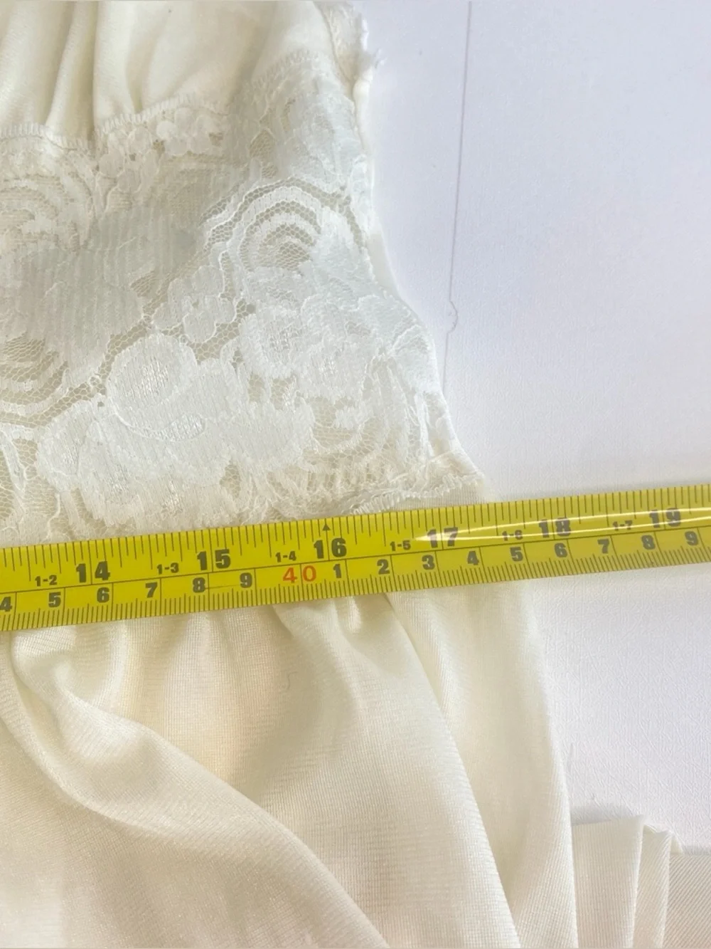 Vintage sheer nylon/chiffon nightgown lingerie Ivory Cream Lace 60s 70s Small - Picture 15 of 16